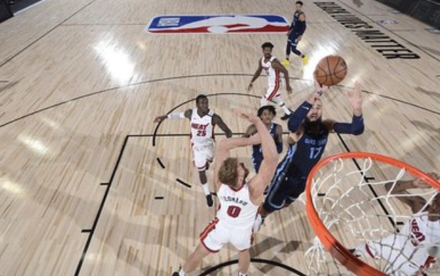巅峰对决！骑士vs马卡比，NBA季前赛注入激动人心的力量