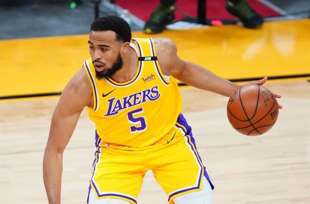 巅峰对决！洛杉矶湖人VS犹他爵士，NBA常规赛激战即将上演！